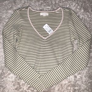 Green/white striped long sleeve top from Pacsun. Never worn, perfect condition.